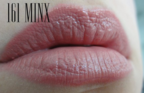 Sleek Pout Paint