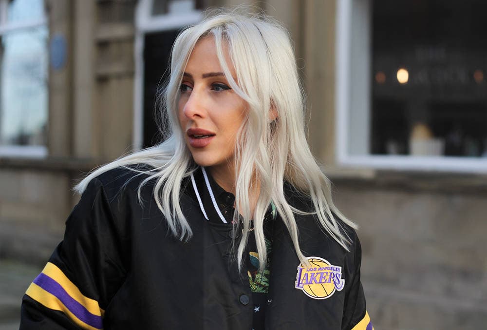 hair by sam McKnight cool girl spray review
