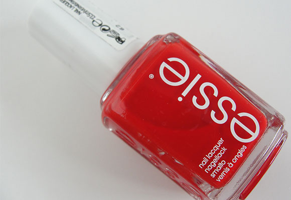 essie lacquered up