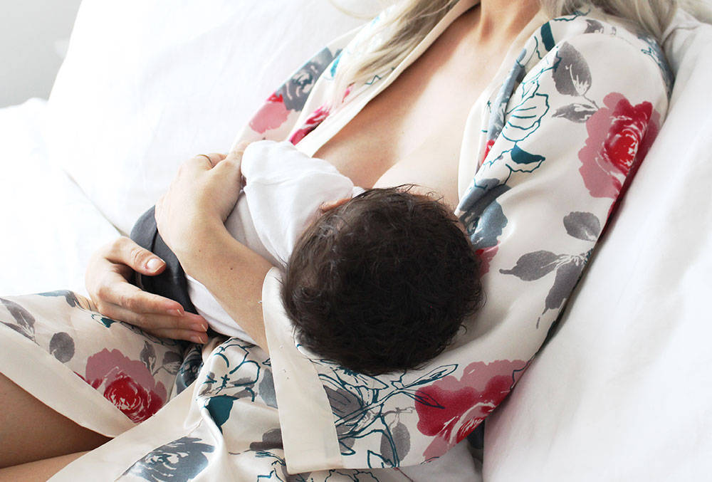 10 Breastfeeding Tips & Advice
