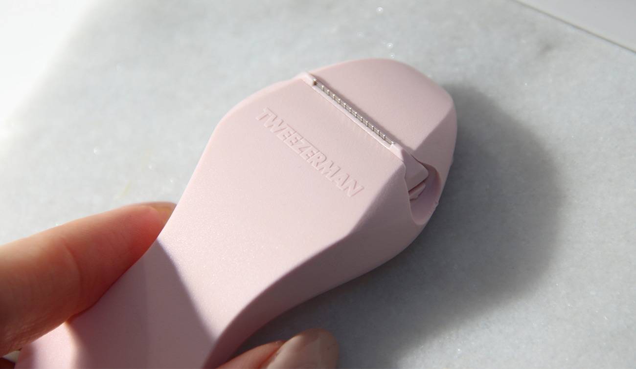 dermaplaning the face